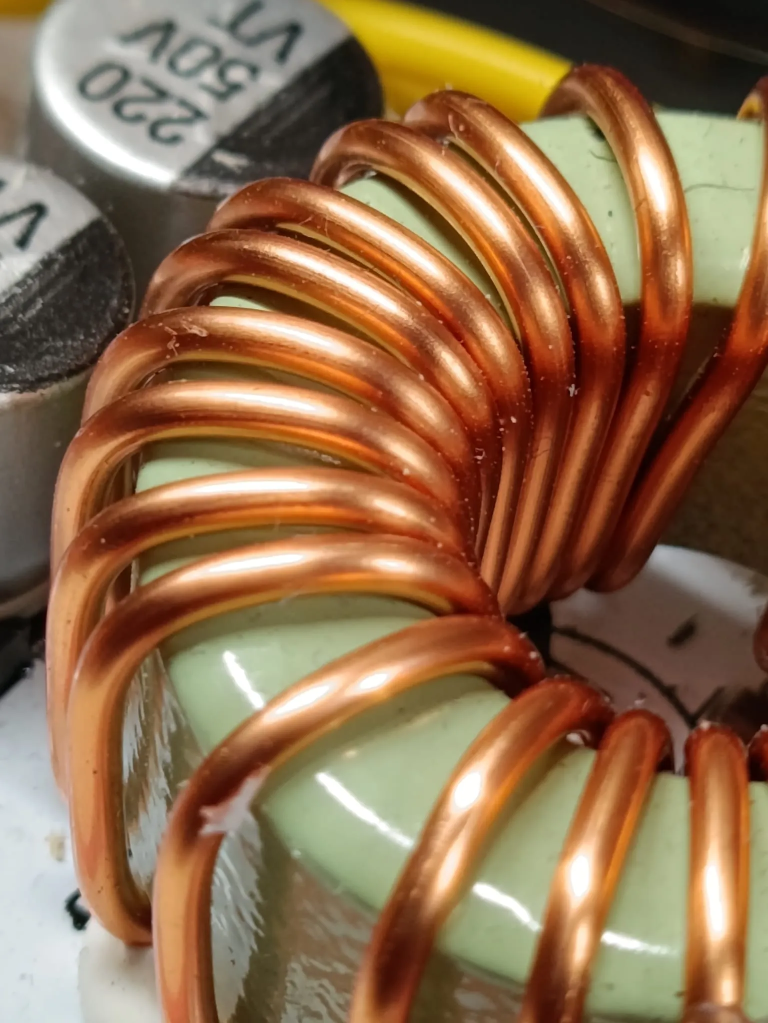 Power inductor on a circuit board