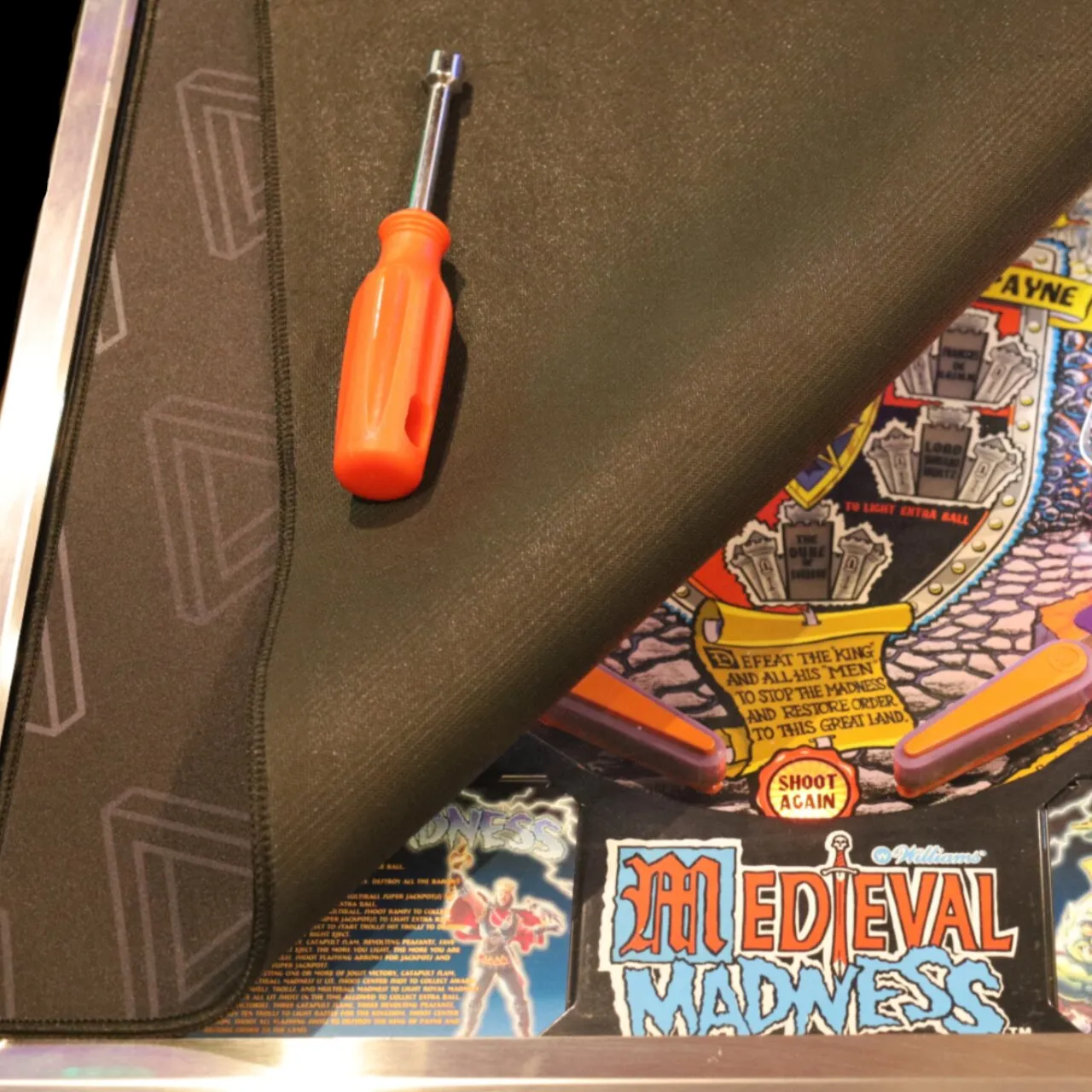 MAYA Pinball Glass Defender — view 6